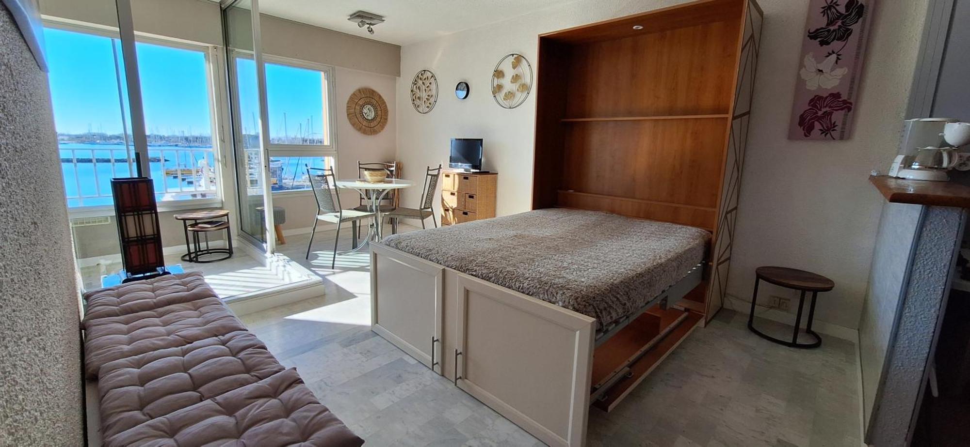 Appartement Grand Vue Panoramique Sur Le Port, Parking Prive Agde